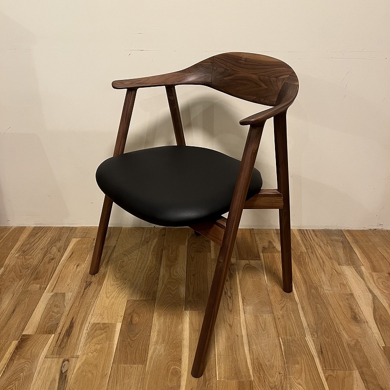 セミアームチェア ポーラ - オノエファニチャー